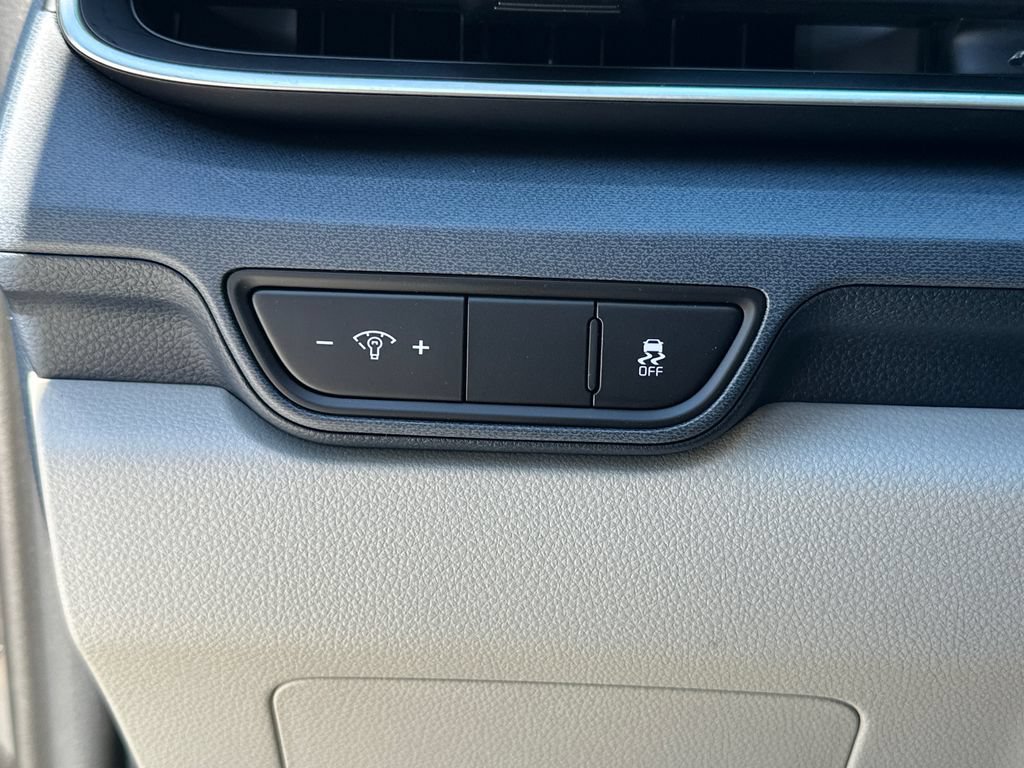 New 2026 Kia Carnival EX FWD image 21