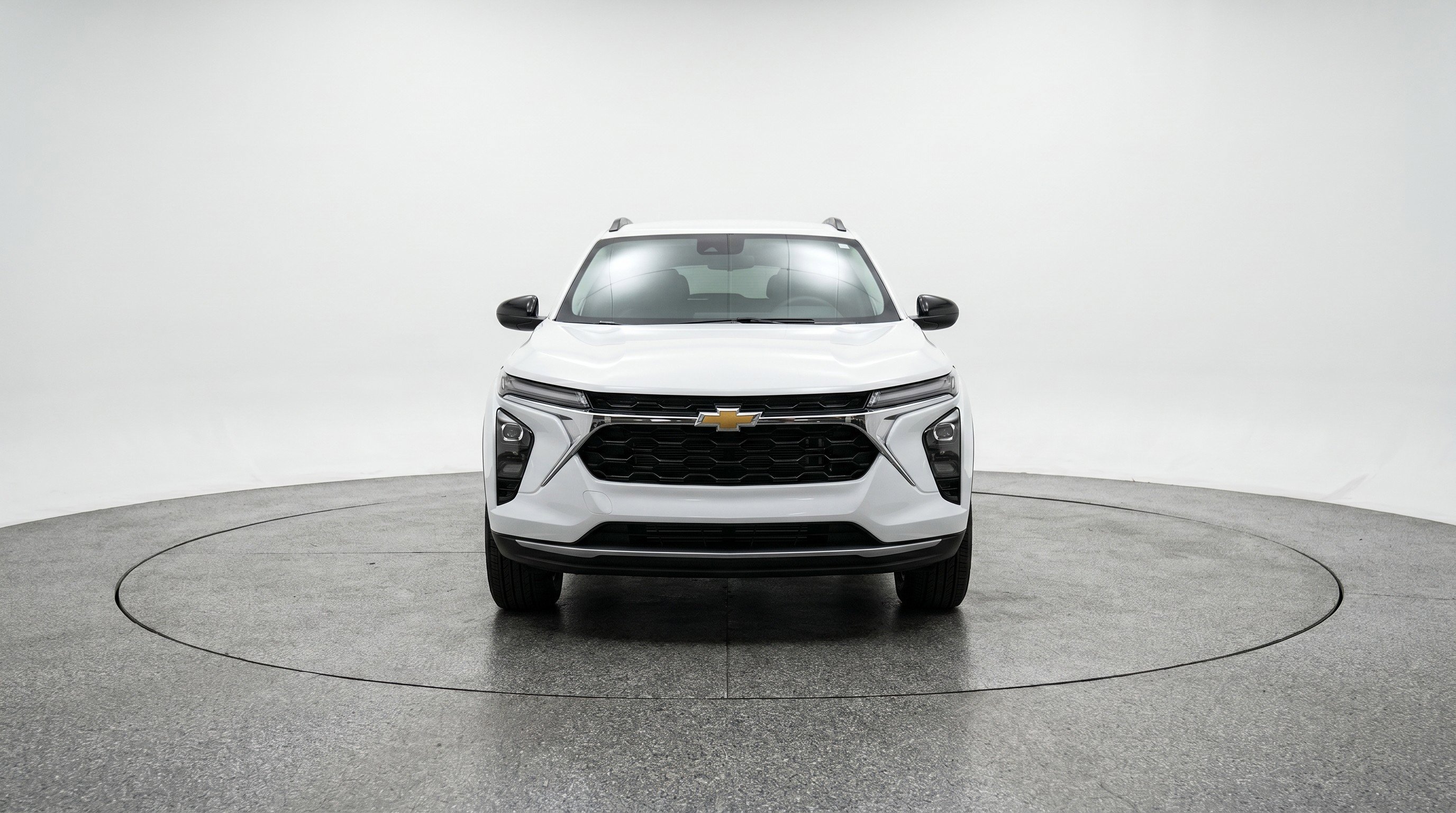 Used 2025 Chevrolet Trax LT w/ LT Convenience Package FWD image 2