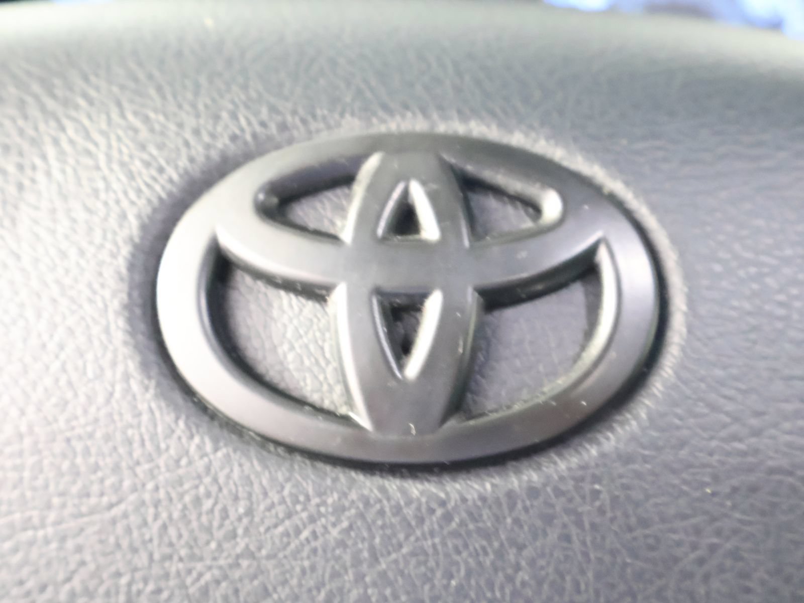 Used 2019 Toyota Tacoma TRD Off-Road w/ Technology Package AWD/4WD image 27