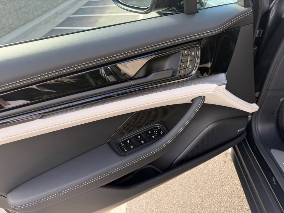 New 2026 Porsche Panamera image 21