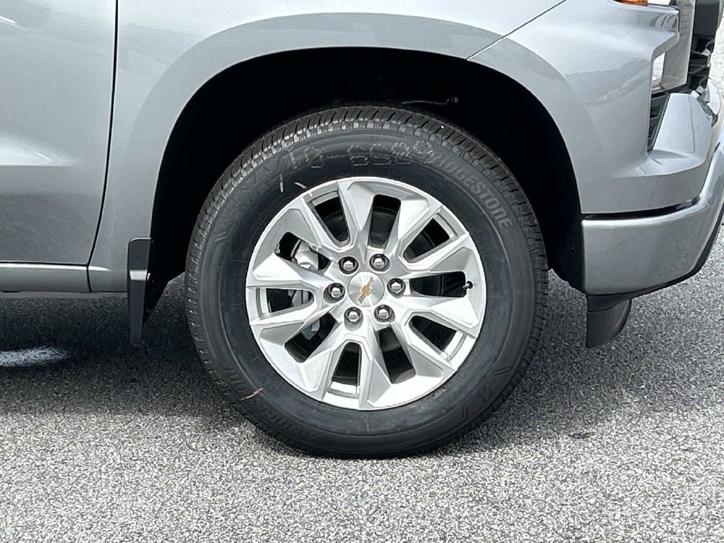 New 2026 Chevrolet Silverado 1500 Custom RWD image 10