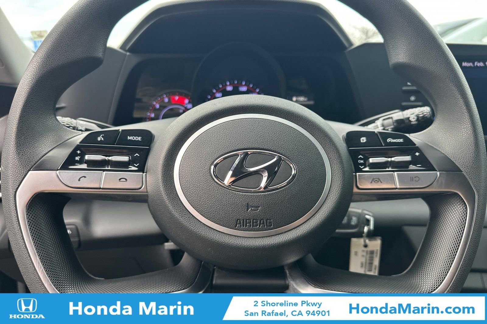 Used 2022 Hyundai Elantra SE image 24