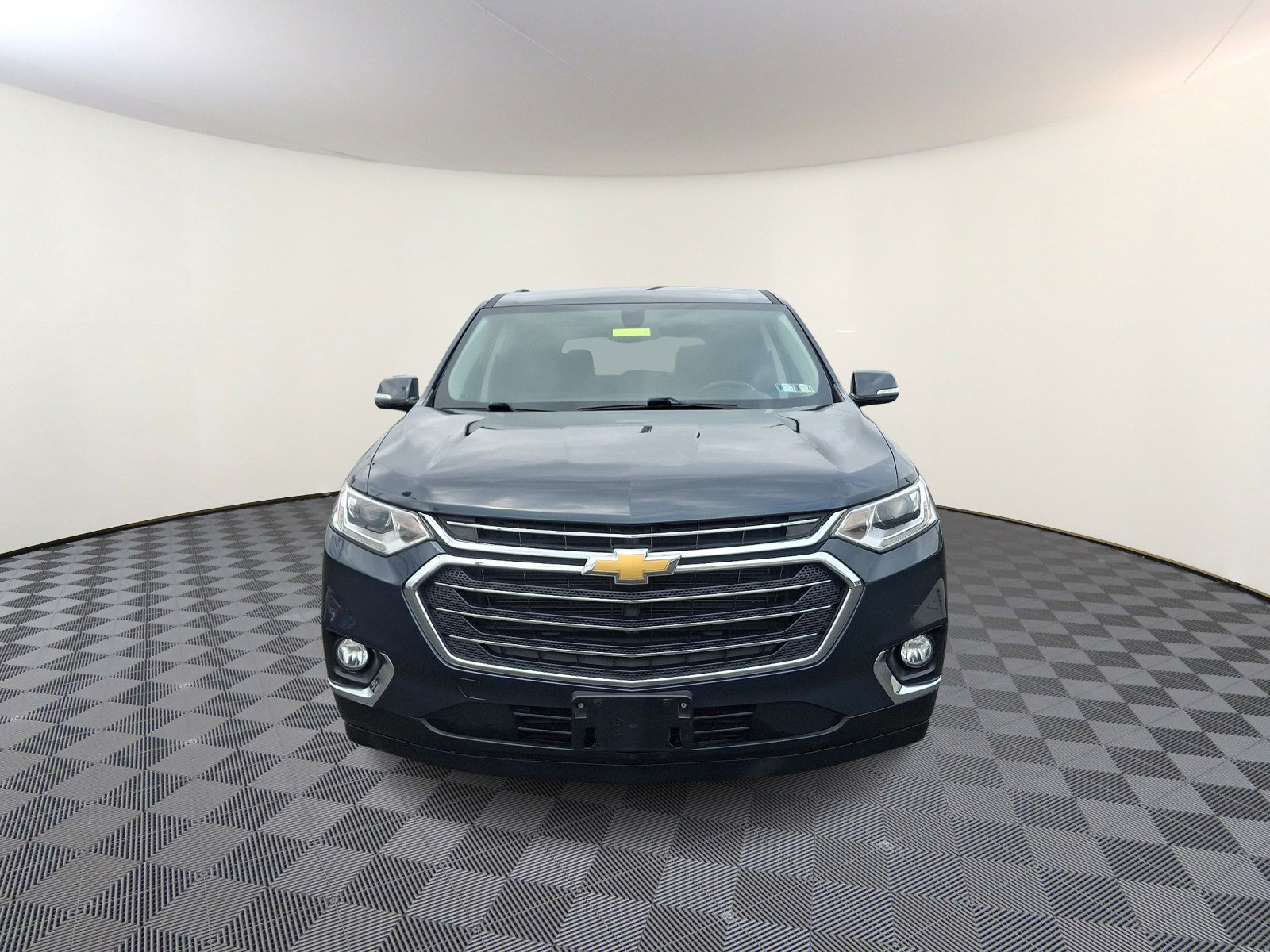 Used 2019 Chevrolet Traverse LT FWD video 2