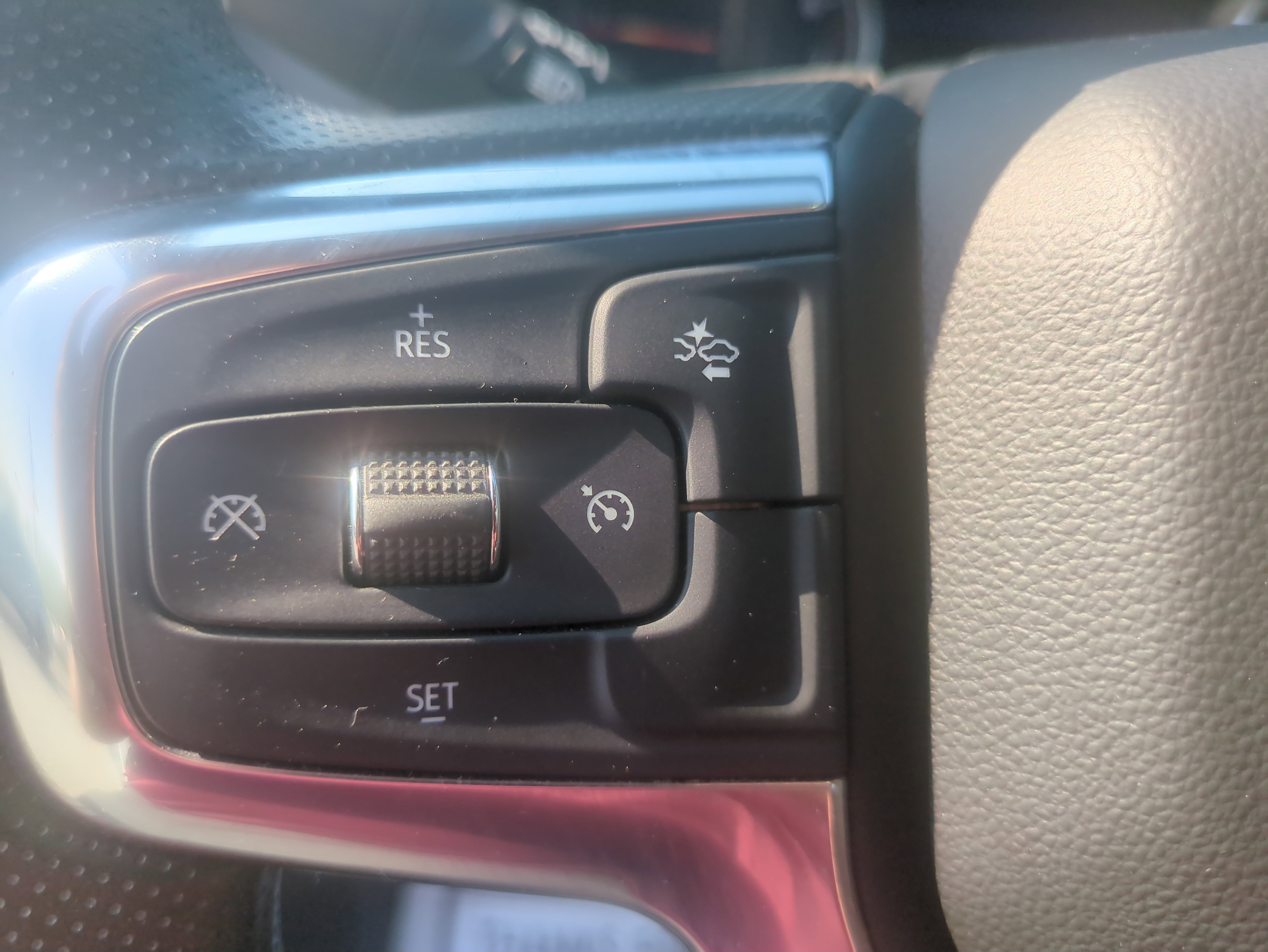 Used 2024 Chevrolet Blazer LT w/ Convenience Package image 14