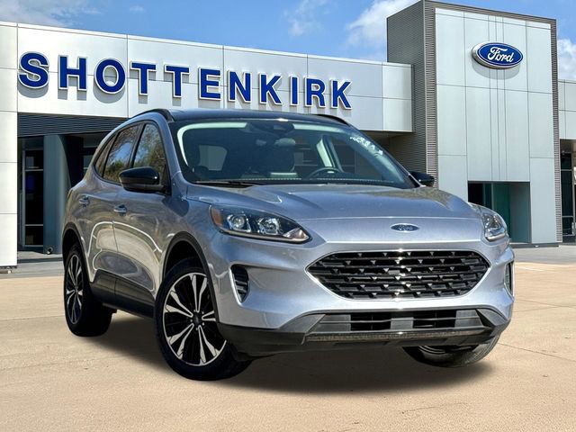 Used 2022 Ford Escape SE w/ SE Sport Appearance Package