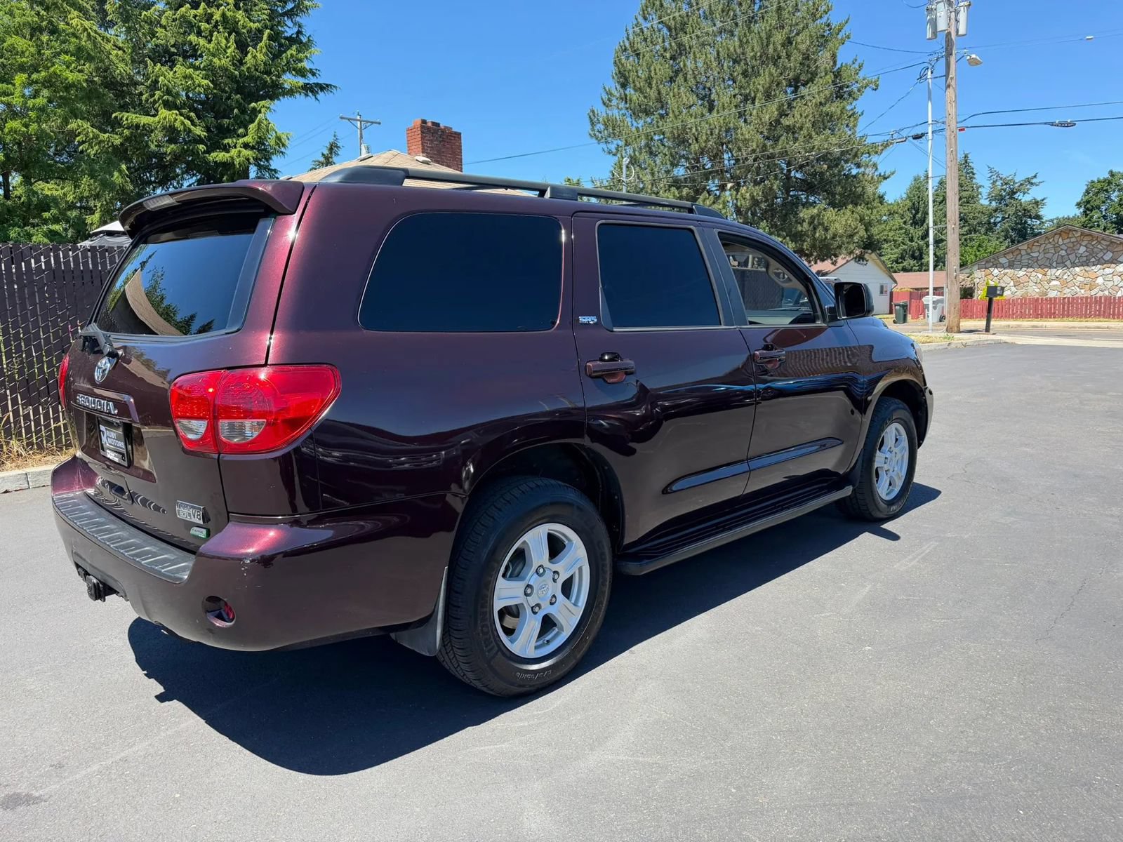Used 2013 Toyota Sequoia SR5 AWD/4WD image 4