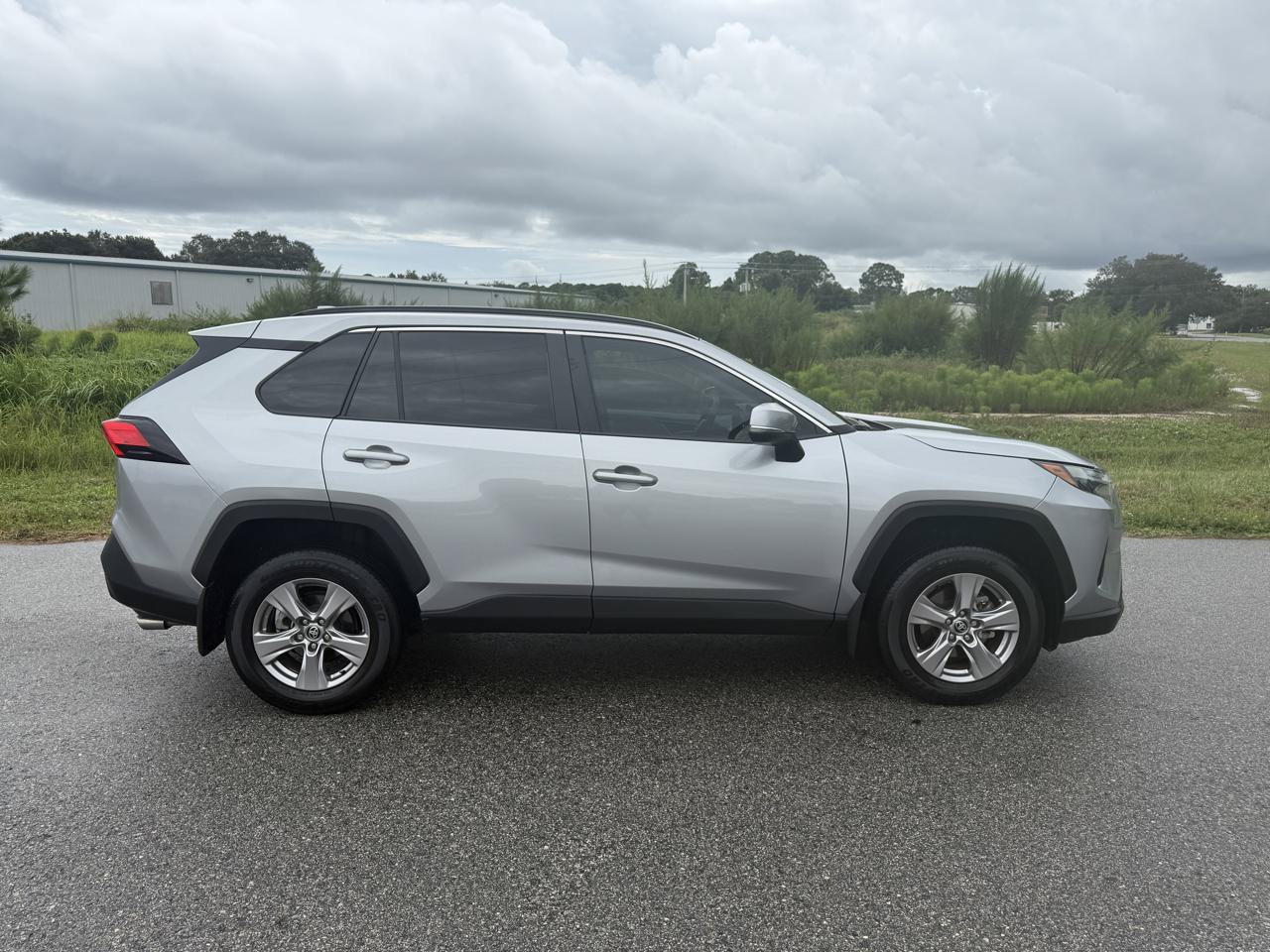 Used 2025 Toyota RAV4 XLE FWD image 2