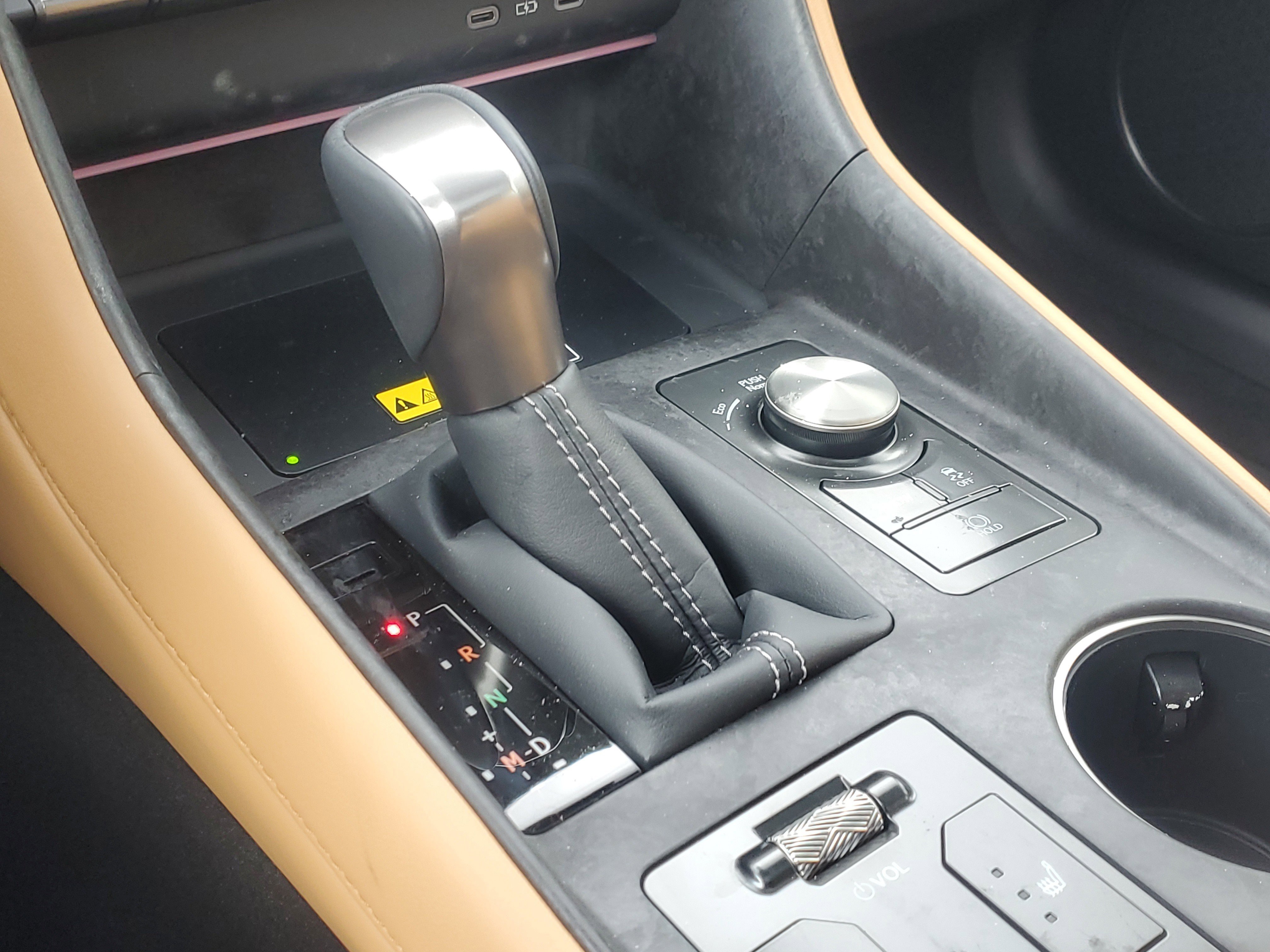 Used 2026 Lexus IS 350 F Sport w/ Accessory Package Z1 RWD image 33