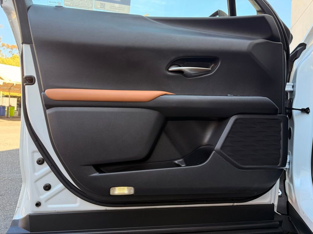 Certified 2022 Lexus UX 200 UX 200 5-DR SUV image 28