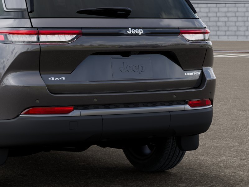 New 2026 Jeep Grand Cherokee Limited w/ Limited Altitude Package AWD/4WD image 13