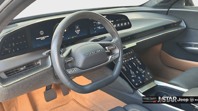 Used 2024 Lucid Air Touring AWD/4WD image 25