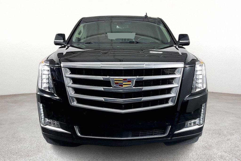 Used 2017 Cadillac Escalade Premium Luxury image 5