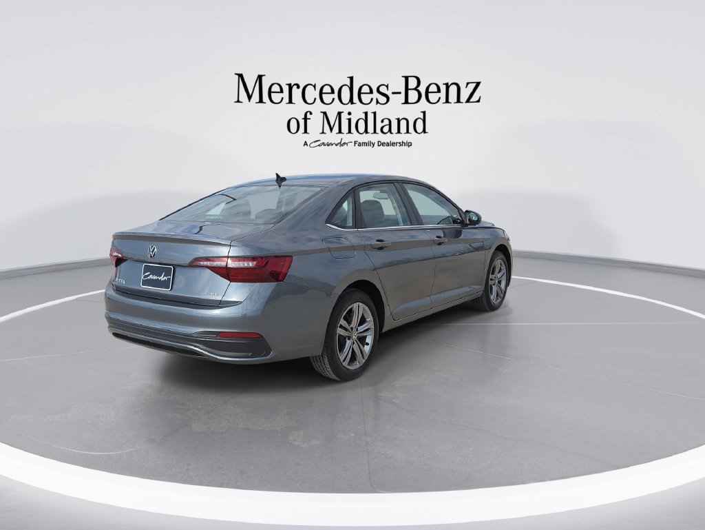 Used 2022 Volkswagen Jetta SE FWD image 8
