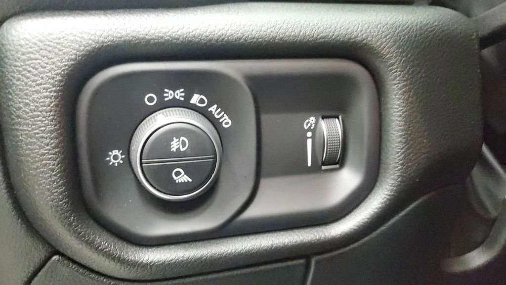 Used 2025 RAM 1500 Tradesman image 21