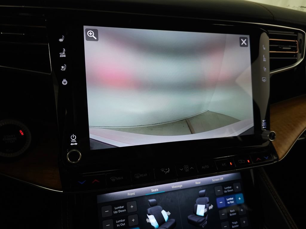 Used 2022 Jeep Grand Wagoneer Series III w/ Rear Seat Video Group 1 AWD/4WD image 43