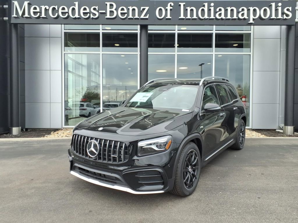 New 2026 Mercedes-Benz GLB 35 AMG 4MATIC image 1