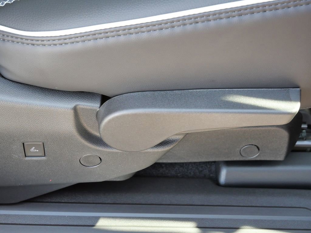 New 2026 GMC Acadia Denali w/ Super Cruise Package image 29