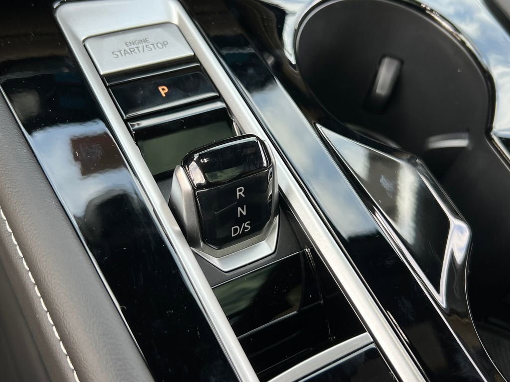 New 2026 Volkswagen Atlas Cross Sport SE image 29