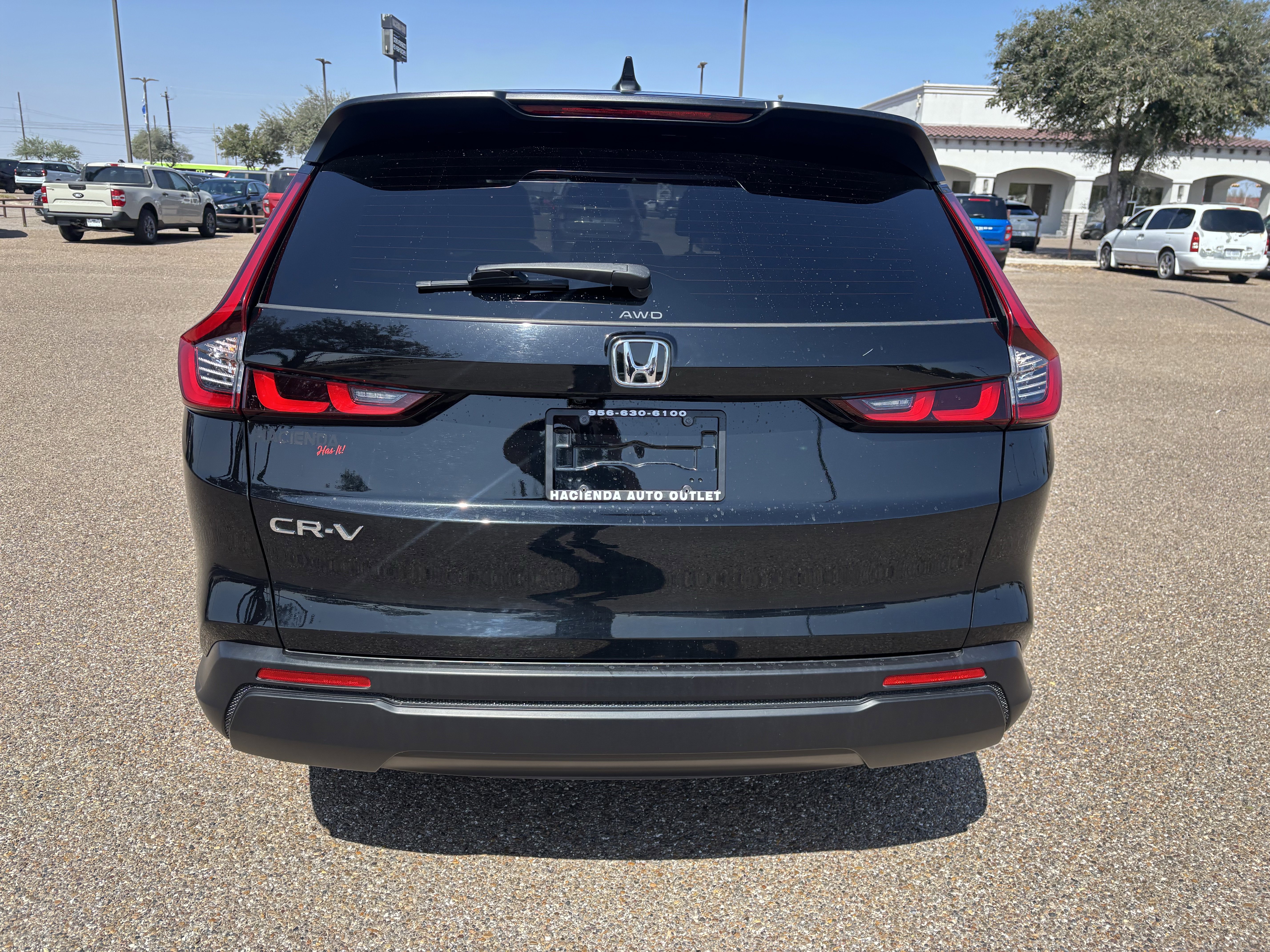 Used 2023 Honda CR-V EX image 3