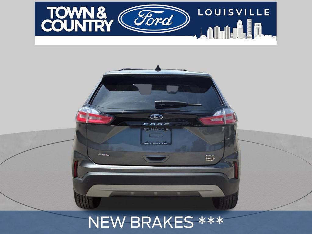Used 2023 Ford Edge SEL w/ Convenience Package AWD/4WD image 4