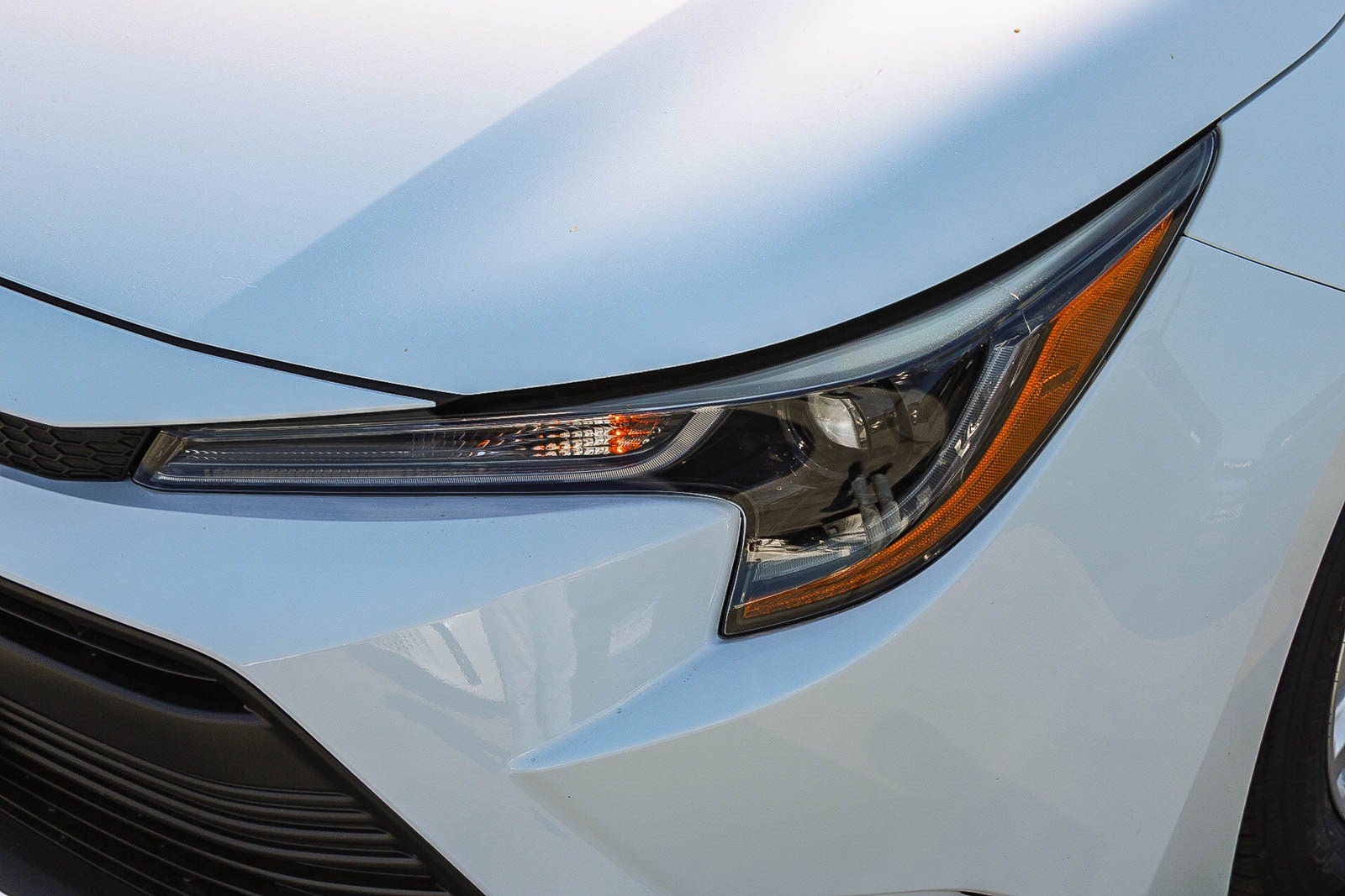 New 2026 Toyota Corolla LE w/ LE Premium Package FWD image 5