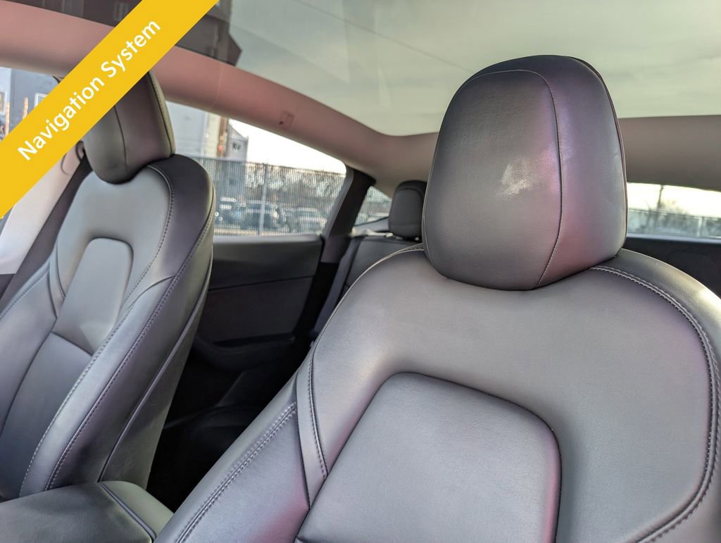 Used 2023 Tesla Model Y Performance image 9