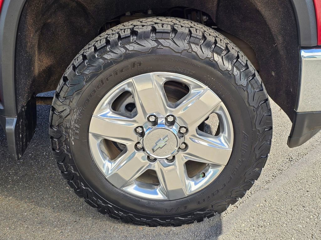 Used 2020 Chevrolet Silverado 2500 LTZ w/ LTZ Premium Package image 9