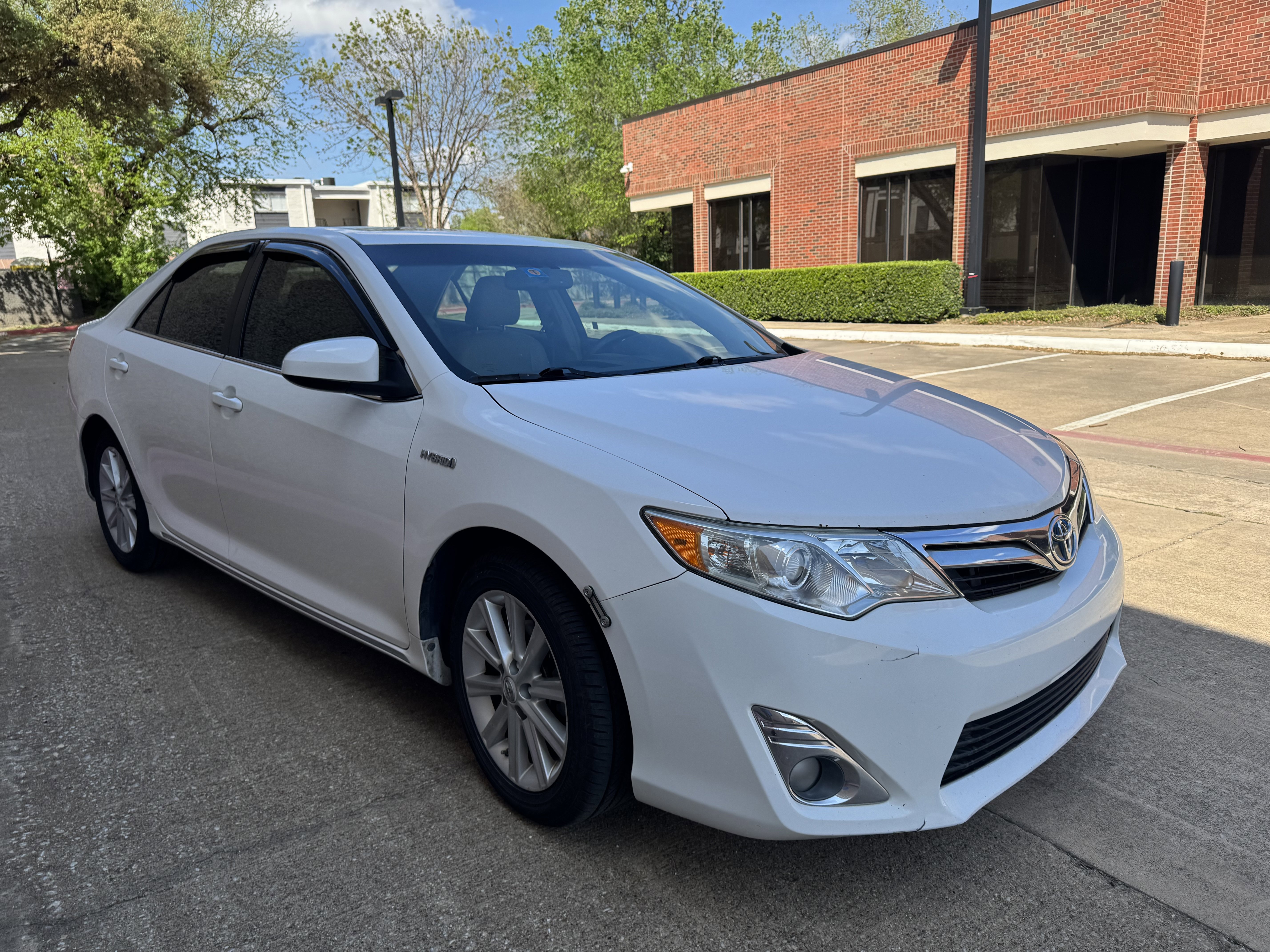 Used 2012 Toyota Camry XLE w/ Leather Pkg image 8