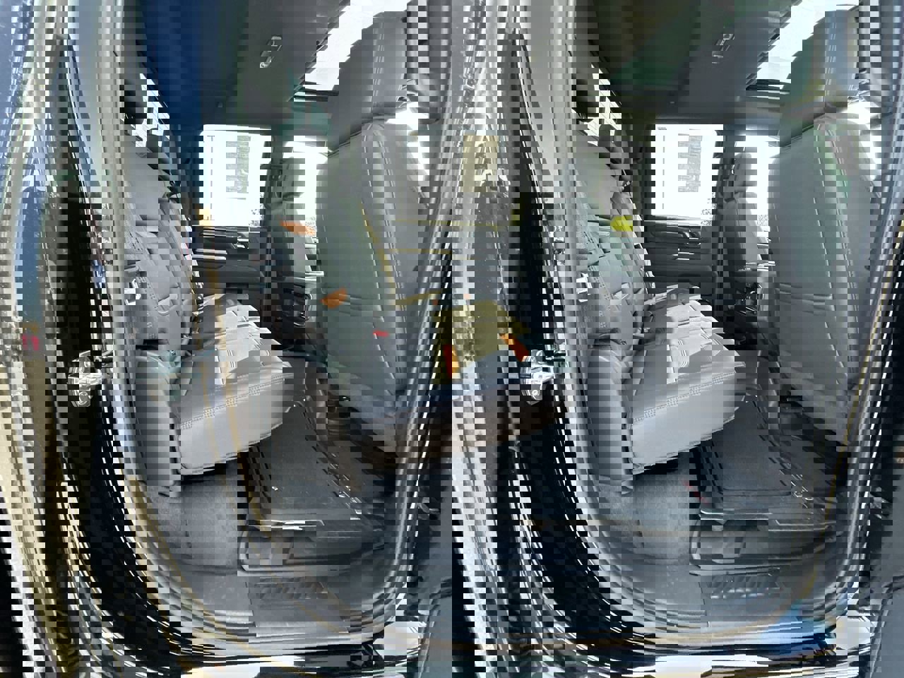 Used 2024 GMC Sierra 2500 AT4 w/ Technology Package image 23