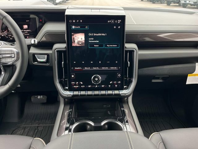 New 2026 GMC Yukon Elevation image 19