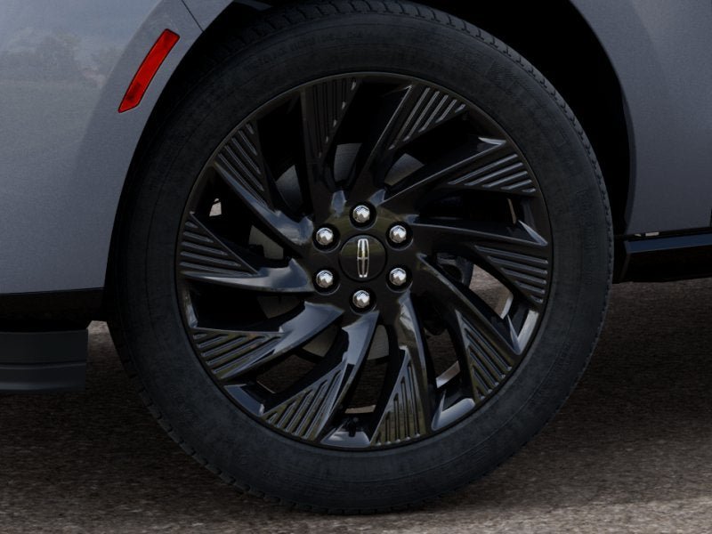 New 2027 Lincoln Navigator Reserve w/ Jet Appearance Package AWD/4WD image 19