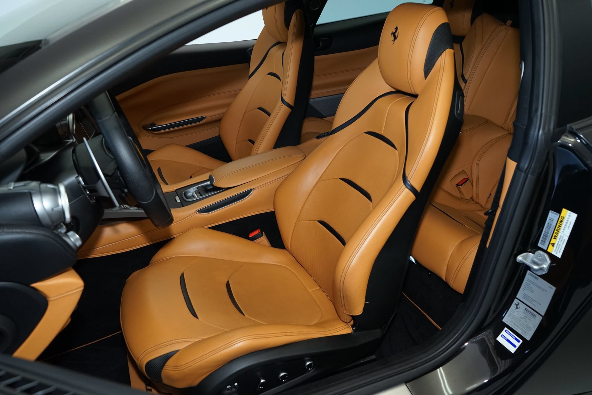 Used 2018 Ferrari GTC4Lusso AWD/4WD image 10