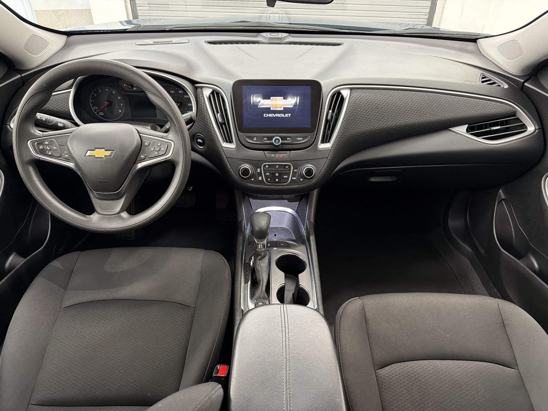 Used 2024 Chevrolet Malibu LT FWD image 13