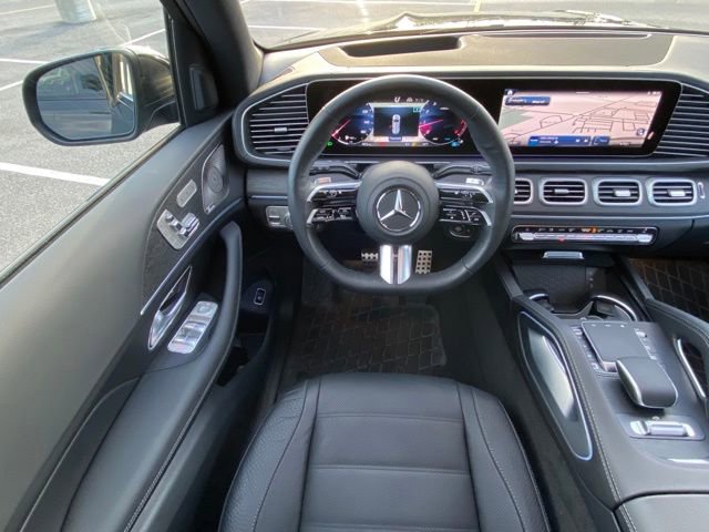 Used 2025 Mercedes-Benz GLS 580 4MATIC image 29