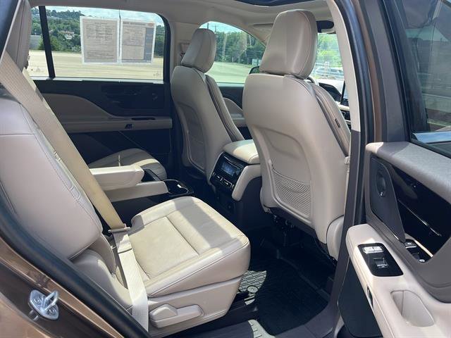 Used 2022 Lincoln Aviator Reserve w/ Equipment Group 201A image 18