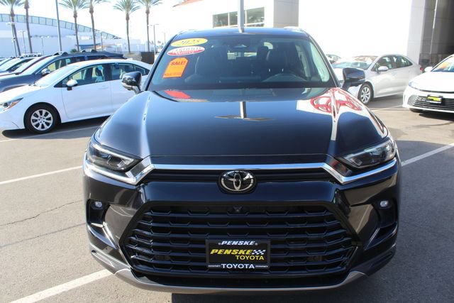 Certified 2025 Toyota Grand Highlander AWD image 5