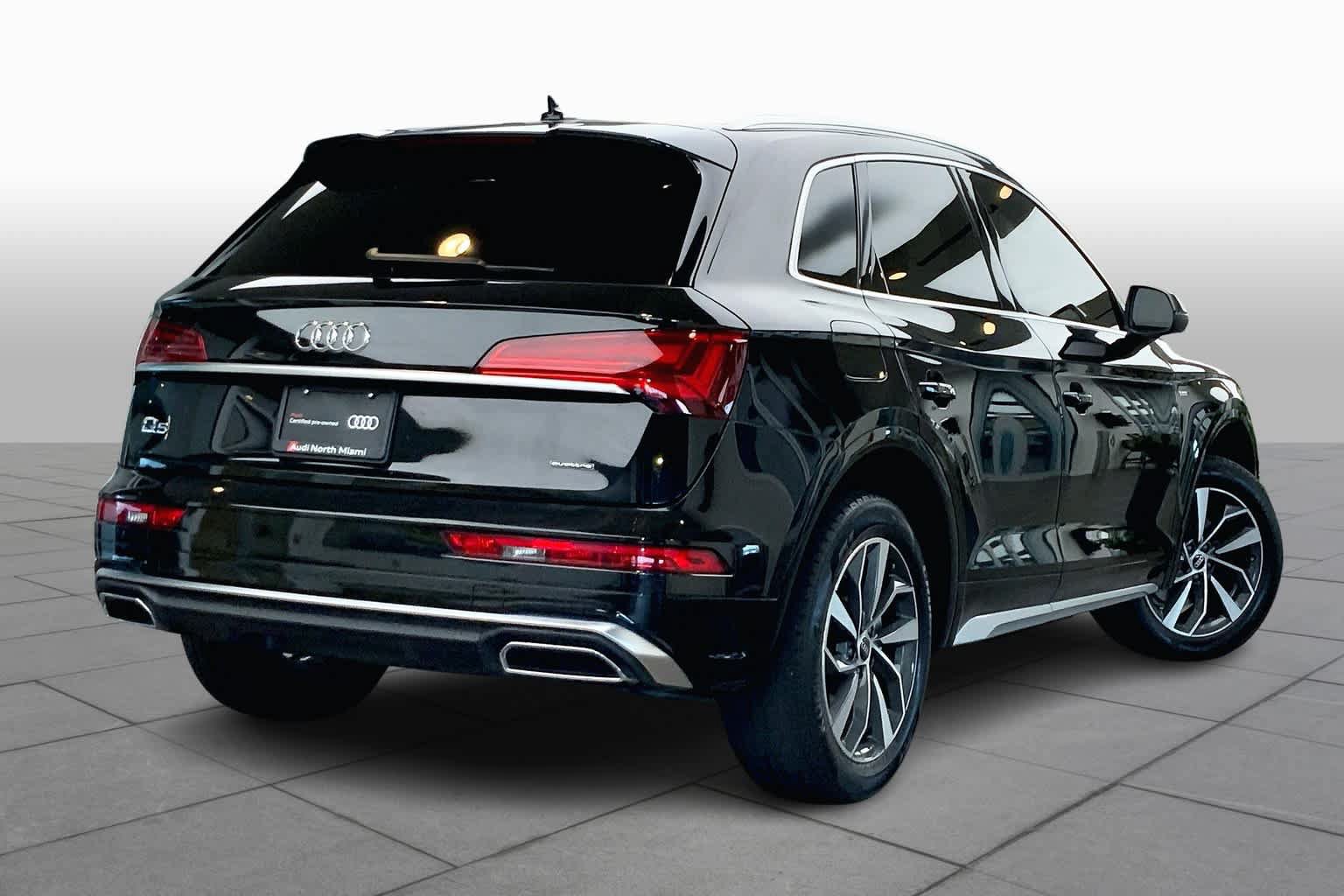 Used 2022 Audi Q5 2.0T Premium w/ Convenience Package AWD/4WD image 13