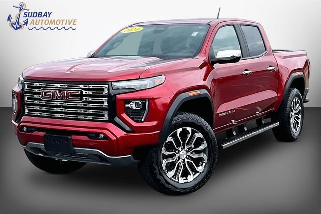 Used 2025 GMC Canyon Denali image 1