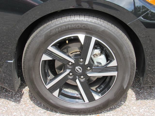 Certified 2025 Nissan Sentra SV w/ All-Weather Package image 9