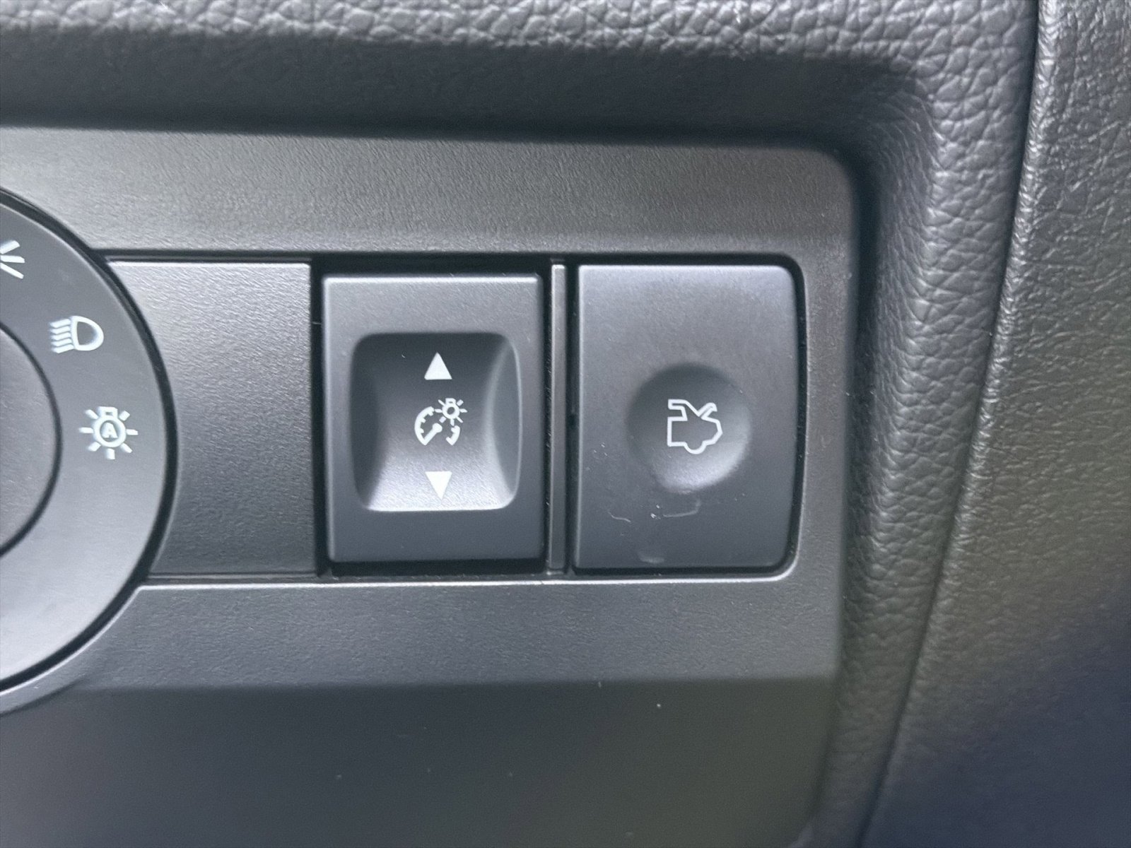 Used 2012 Ford Fusion SEL FWD image 30