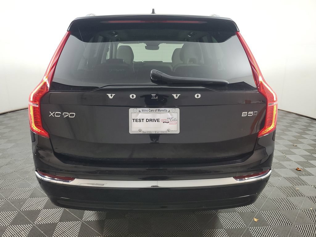 Certified 2025 Volvo XC90 B5 Plus w/ Protection Package AWD/4WD image 6
