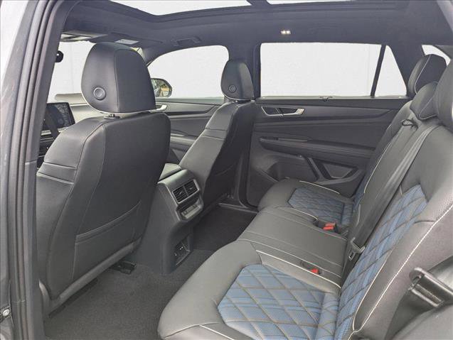 New 2025 Volkswagen Atlas Cross Sport SEL Premium R-Line image 17
