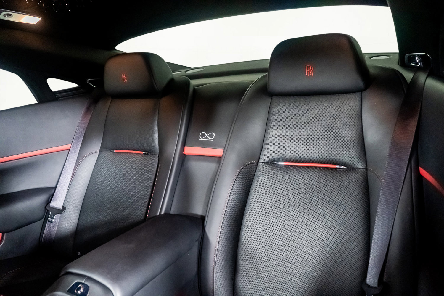 Used 2019 Rolls-Royce Wraith image 33