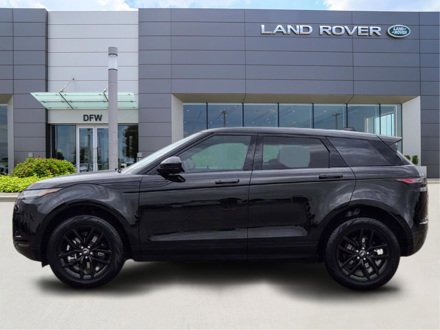 Certified 2025 Land Rover Range Rover Evoque S image 3