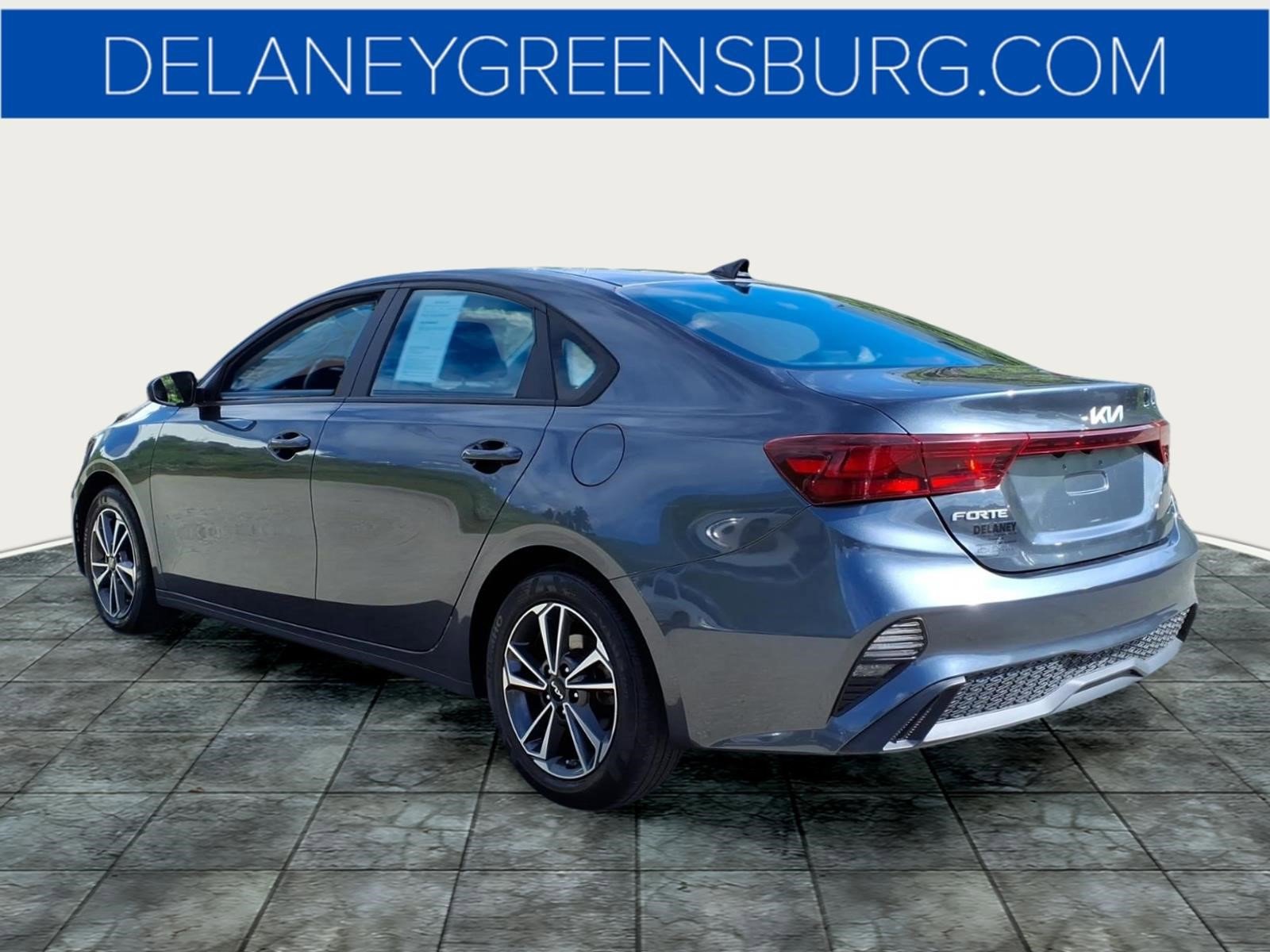 Used 2023 Kia Forte LXS FWD image 5