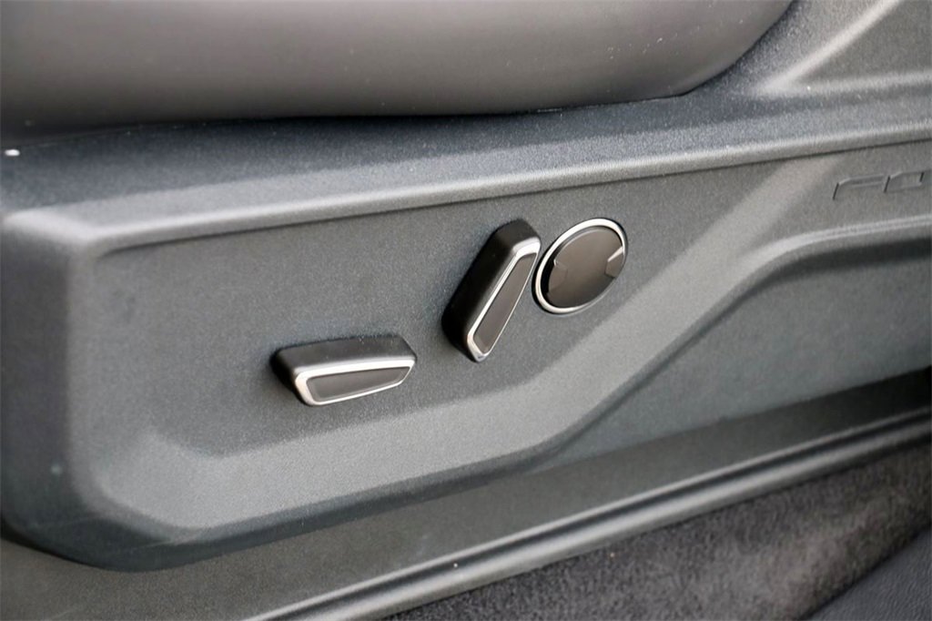 New 2025 Ford F150 Lariat w/ Equipment Group 502A High image 23