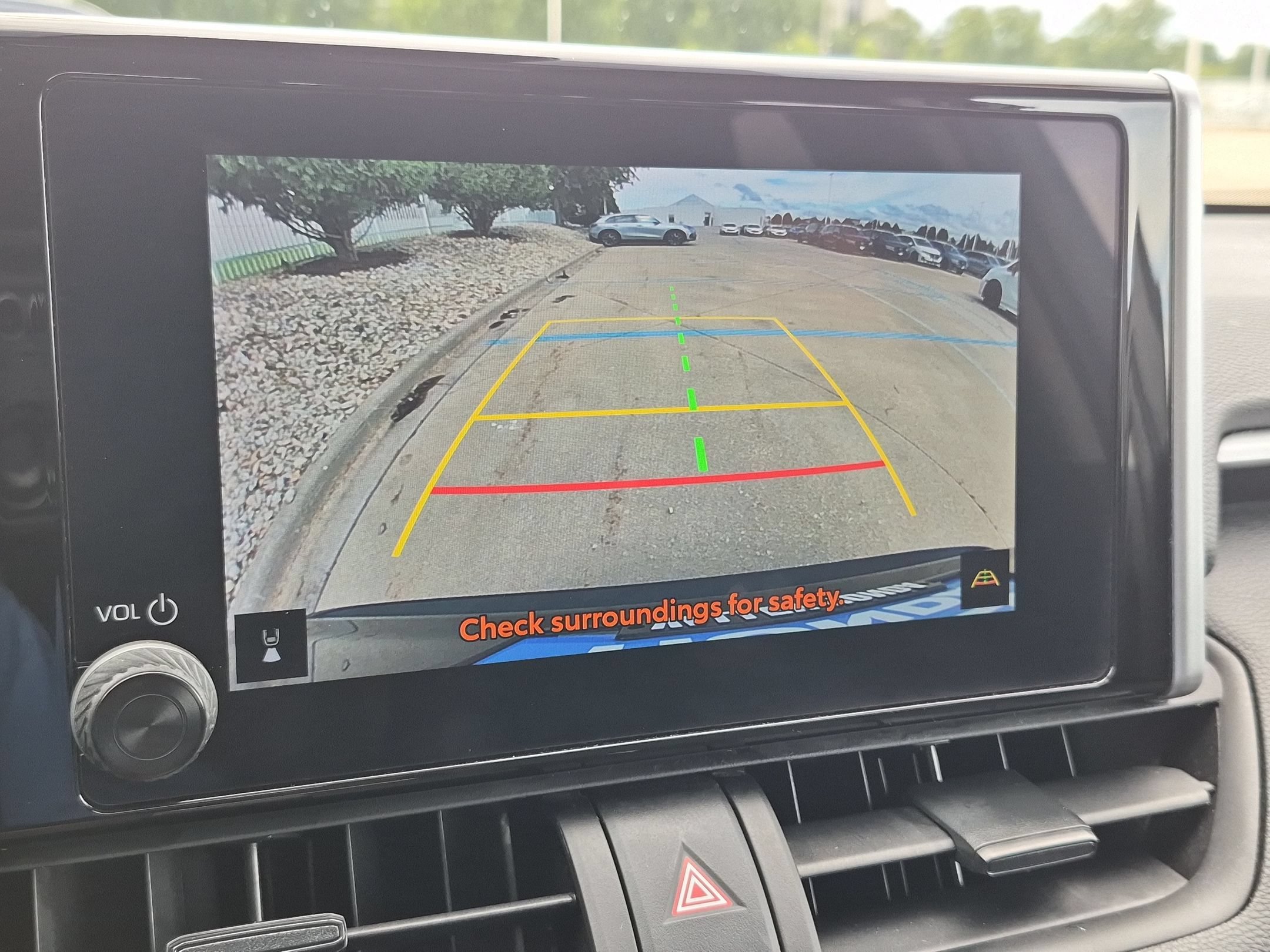 Used 2023 Toyota RAV4 LE AWD/4WD image 18