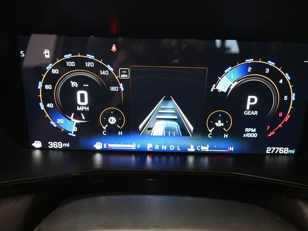 Used 2024 Chevrolet Colorado LT w/ LT Convenience Package image 31