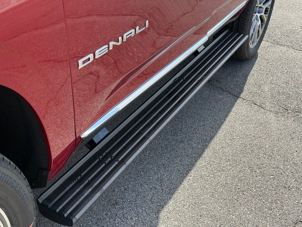 New 2026 GMC Yukon Denali w/ Denali Reserve Package image 6