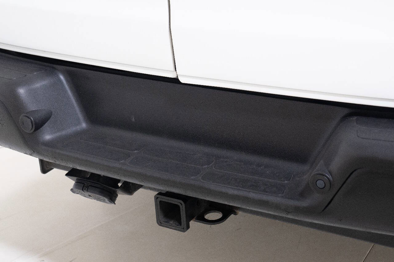 Used 2017 Chevrolet Express 2500 image 20